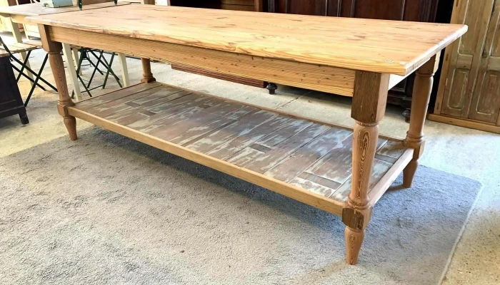 Mesa En Pinotea Patas Torneadas 2,22 X 0,80 X 0,80 Alto