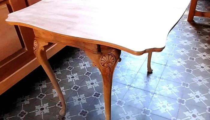 Mesa libro de estilo Luis Xv restaurada al natural