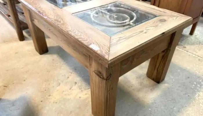 Mesa Ratona En Pinotea, Hierro Forjado Y Vidrio 0,95 X 0,59 X 0,45