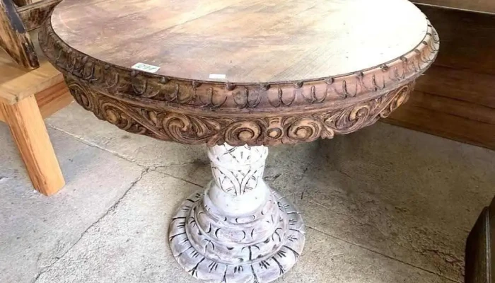 Mesa Tapa Circular Madera Tallada Pie Central 0,80 Diam 0,70a Alto