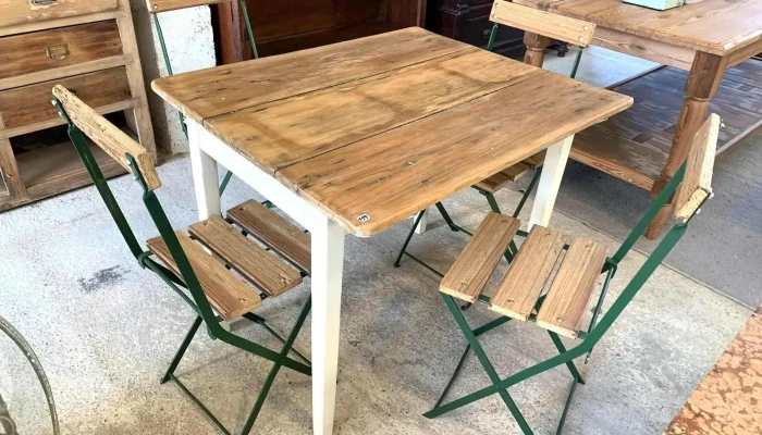 Mesa Y 4 Sillas Plegables 0,96 X 0,80 X 0,75 Alto
