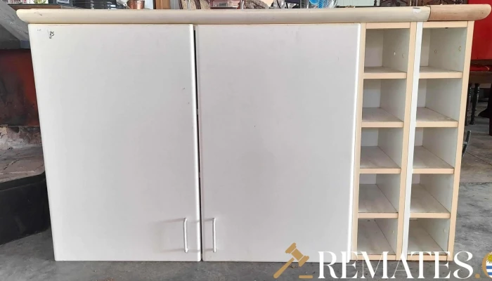 Mueble Areo De 3 Puertas Y Vinera En El 7 - 17-06-2021