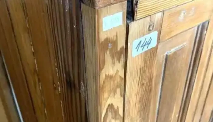 Mueble Auxiliar En Pinotea 1 Puerta 1 Ca 8 - 06-12-2020