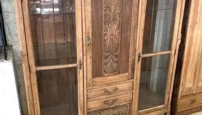 Mueble Cristalero En Roble 3 Puertas 2 C 1 - 06-12-2020