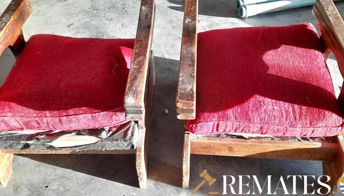 par de bases de sillones de madera