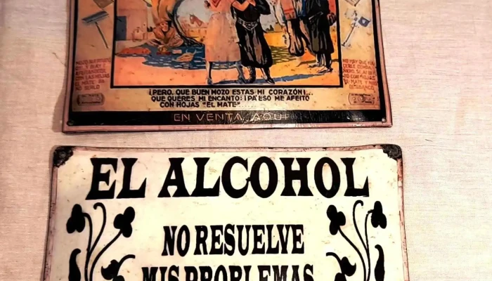 Par de chapas esmaltadas al poliuretano replicas bombe