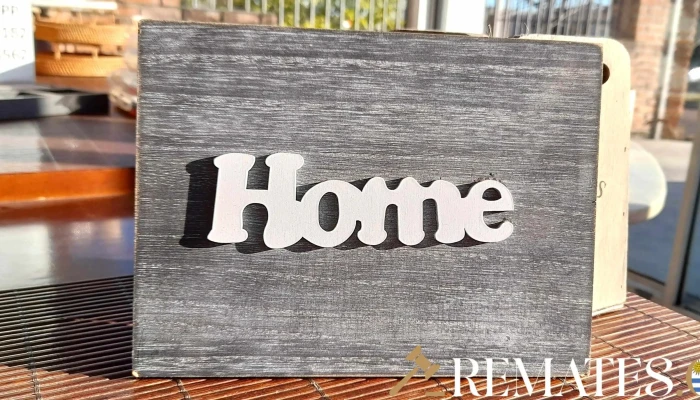 Par De Masetas De Madera Y Cartel Home -  2 - 17-06-2021