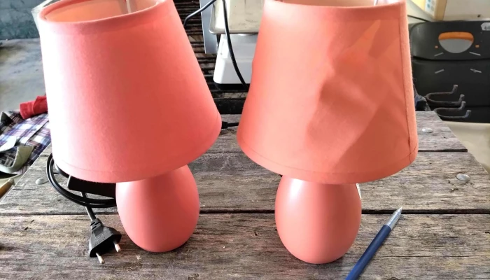 par de veladoras rosadas