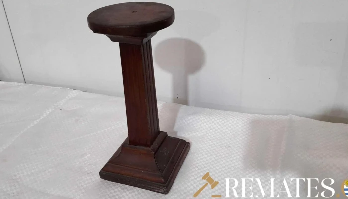 Pedestal De Madera -  1 - 17-06-2021