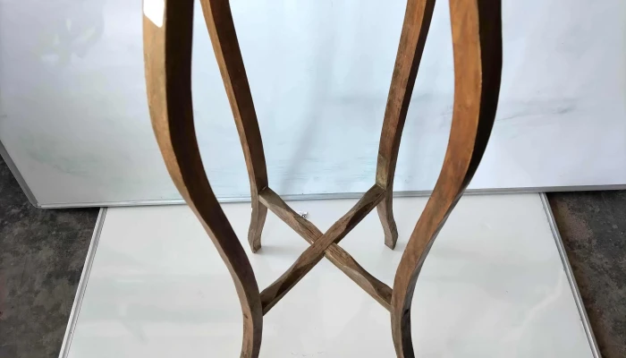 Pedestal En Madera Con Estante -  3 - 17-06-2021