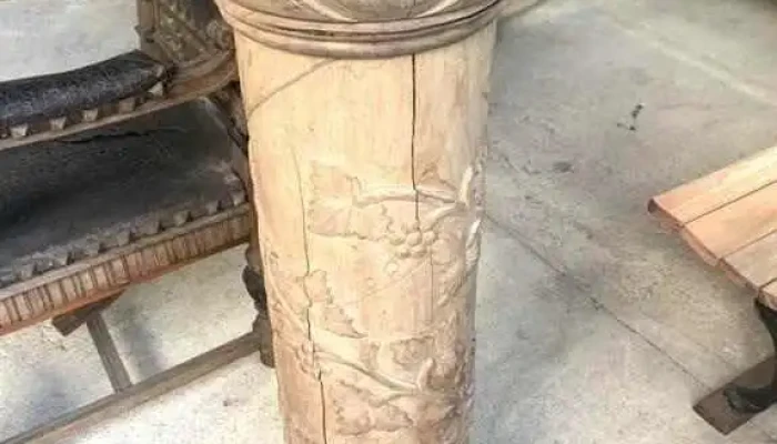 Pedestal Tallado