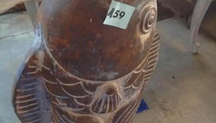 pieza  de cerámica motivo pez Feng Shui 0,57 alto x 0,40 ancho