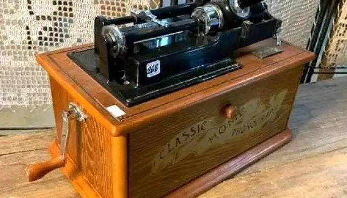 Radio Replica Fonografo Electrica Con Ca 2 - 06-12-2020
