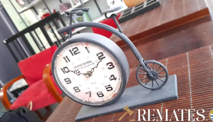 Reloj De Mesa Con Forma De Bicicleta -  6 - 17-06-2021