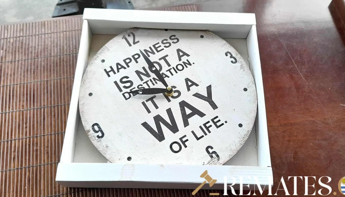 Reloj Fondo Beige Sin Marco -  3 - 17-06-2021