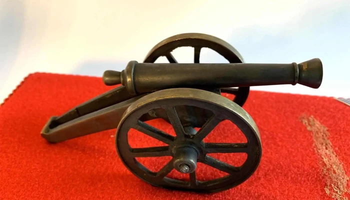 Replica Canon En Bronce Y Miniatura Que 2 - 06-12-2020
