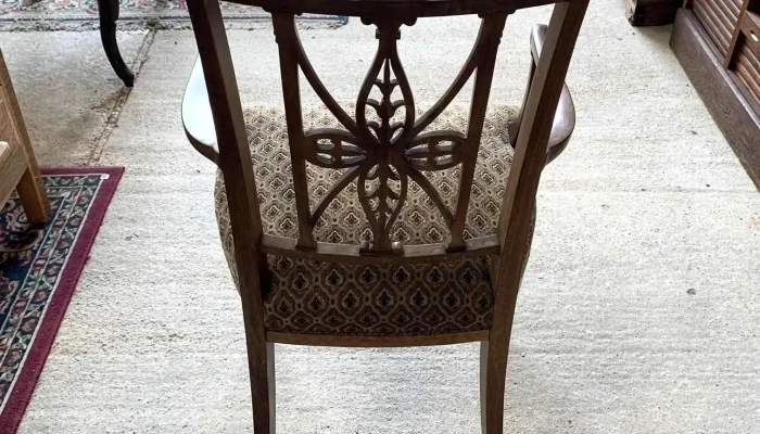 Silla Con Reposabrazos Tapizada 3 - 06-12-2020
