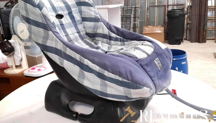 silla para auto con forro color azul