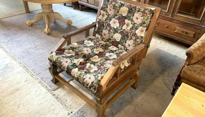 Sillon Cama Chippendale  Abatible En Cedro C/ Visagras En Bronce C/ Almohadones O,80 X 0,73 X 0,90 Alto (cama 0,80 X 2,04)