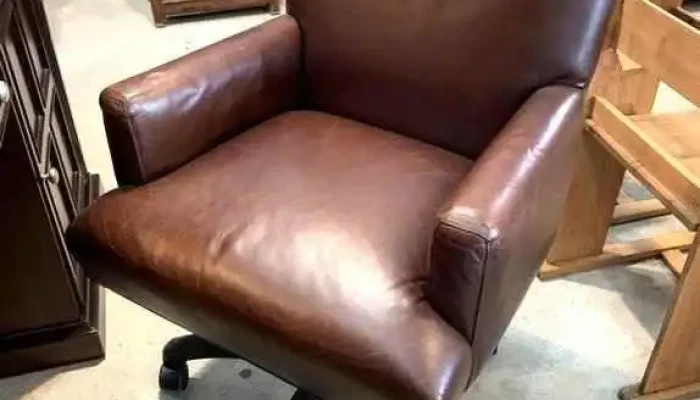 Sillon De Escritorio Giratorio En Cuero -  1 - 06-12-2020