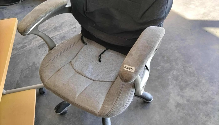 Sillon De Escritorio Y Mesa D Pc -  2 - 17-06-2021
