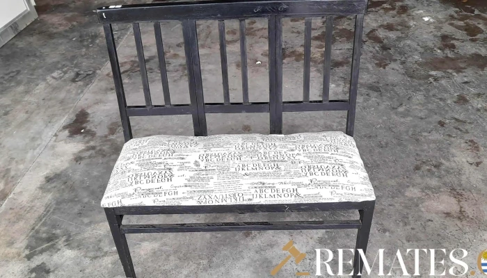 Sillon En Madera Negra Tapizado Asiento 1 - 17-06-2021