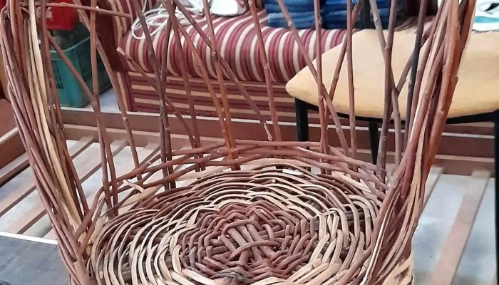 silloncito de mimbre para niño