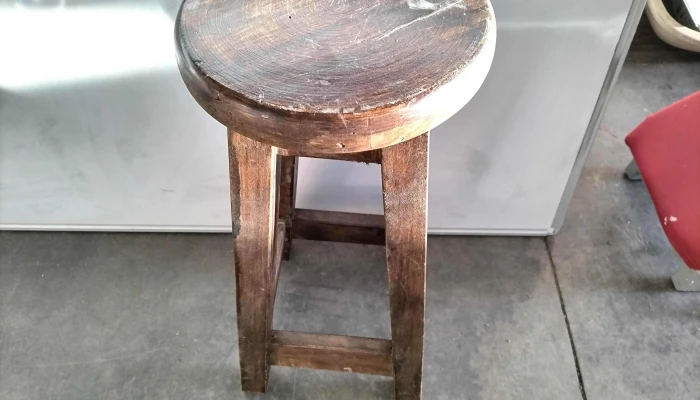 Taburete De Madera -  2 - 17-06-2021