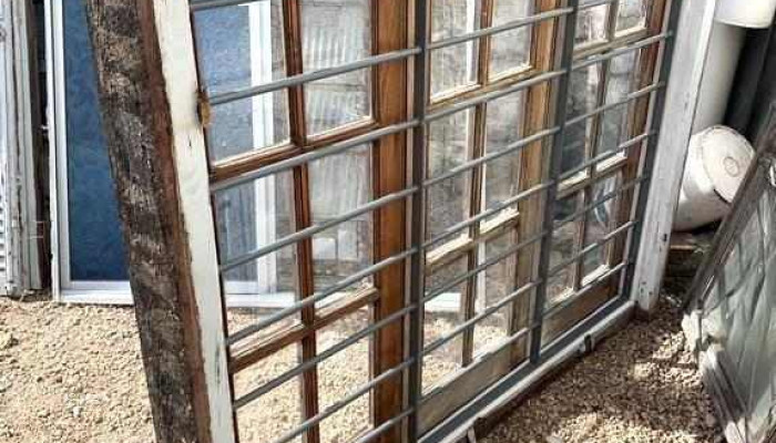 Ventana De Madera 3 Hojas Con Reja 155 3 - 06-12-2020