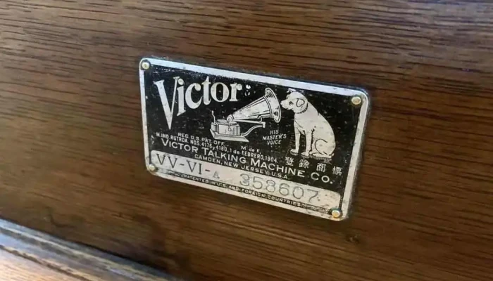 Victrola Gramofono De Cajon Acustico Vic 5 - 06-12-2020
